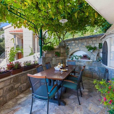 Holiday Home Lavanda Grubisic Tučepi エクステリア 写真