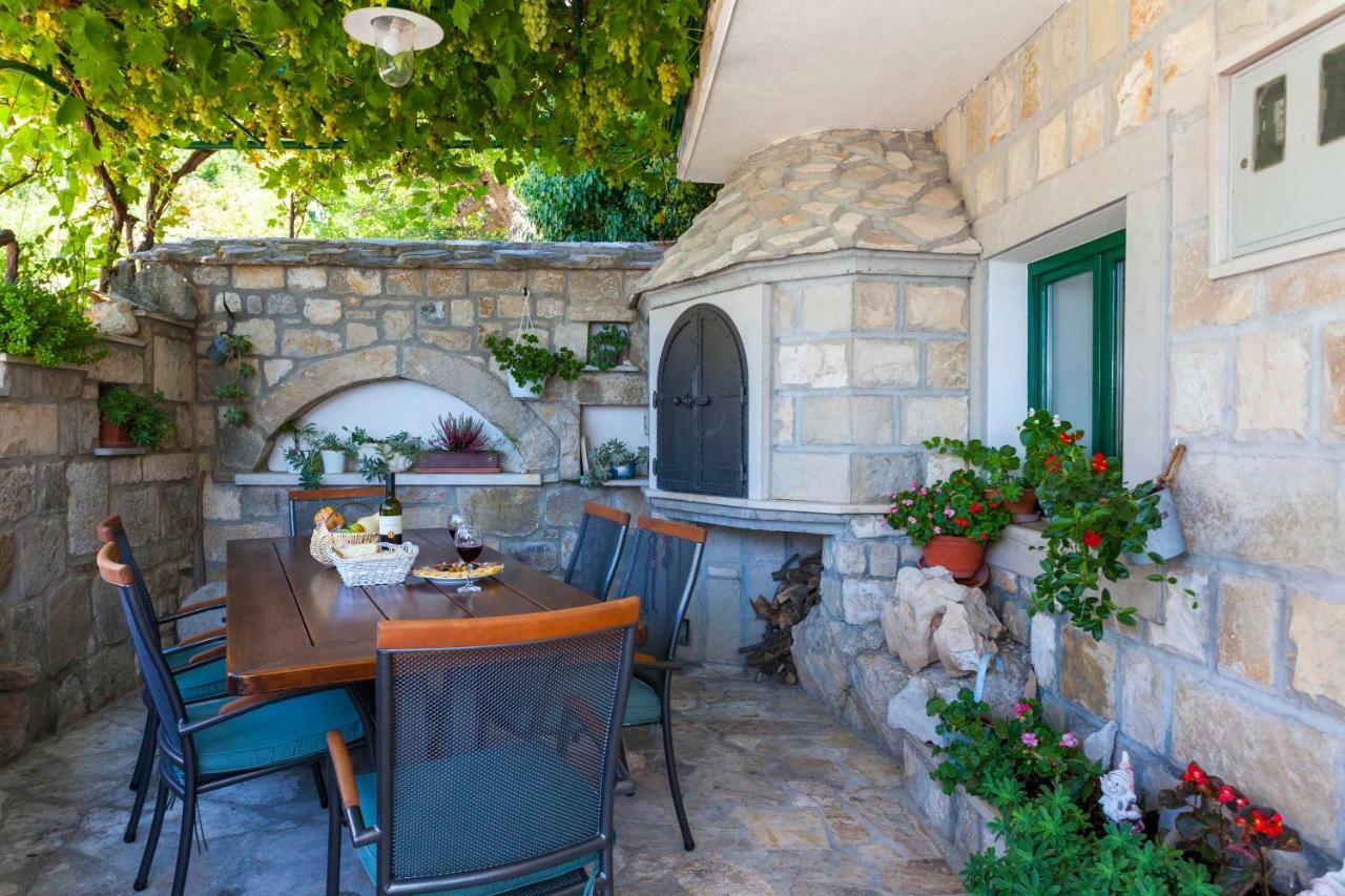 Holiday Home Lavanda Grubisic Tučepi エクステリア 写真