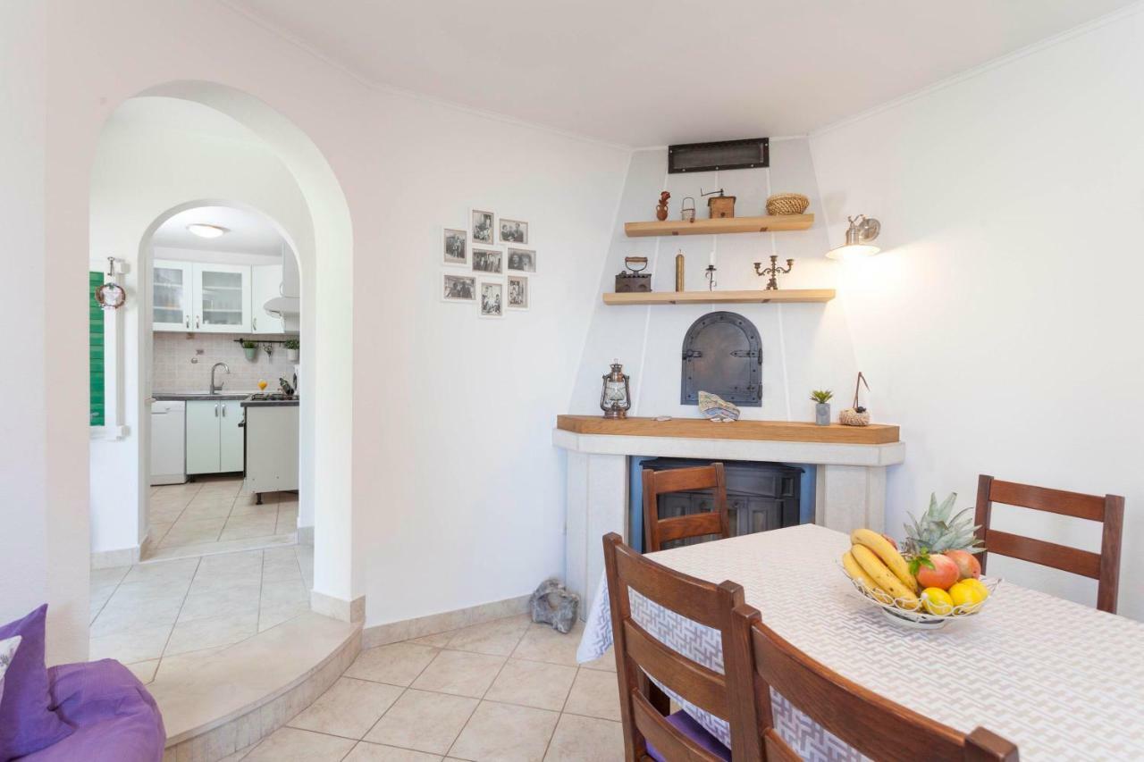 Holiday Home Lavanda Grubisic Tučepi エクステリア 写真