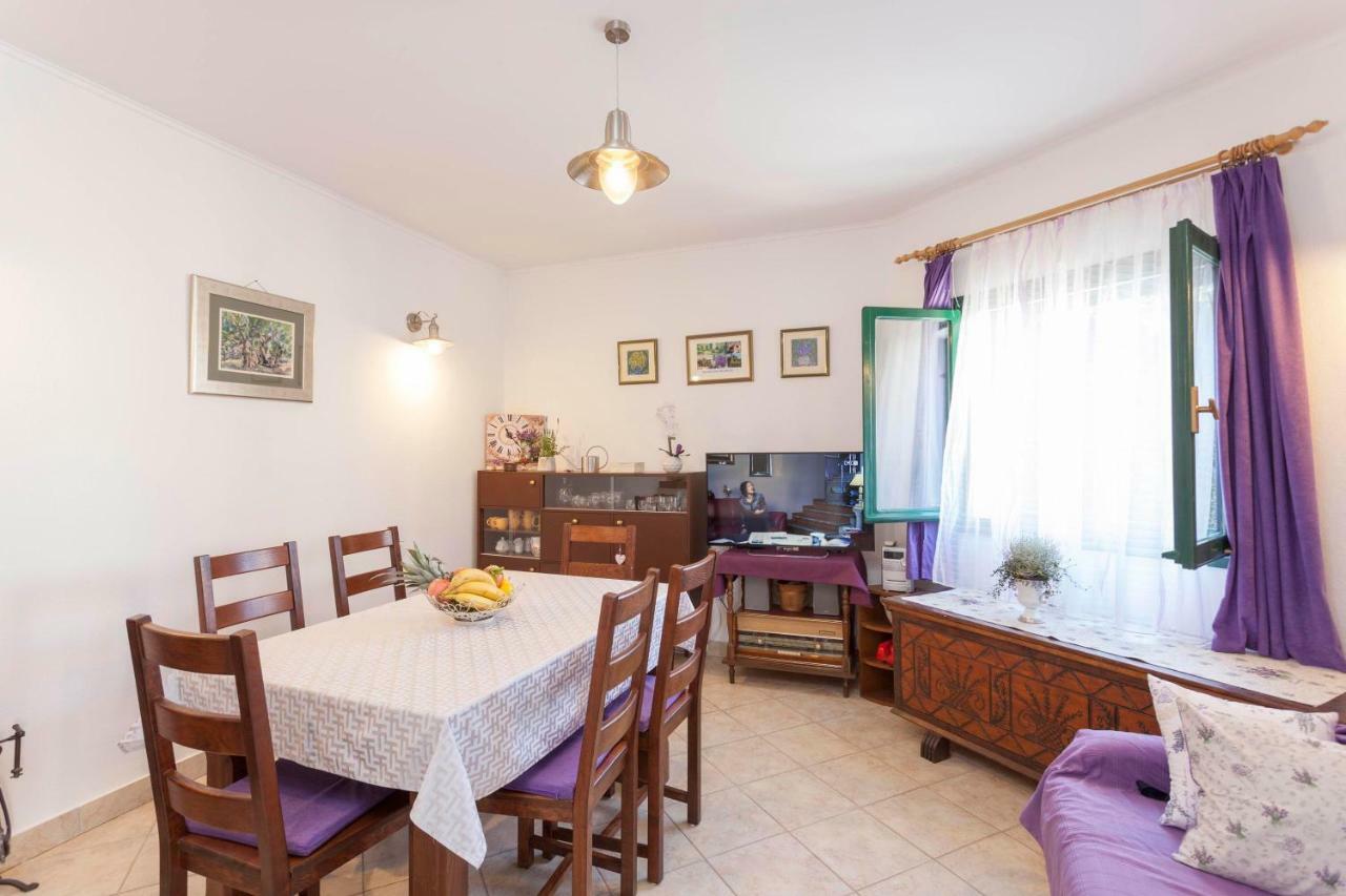 Holiday Home Lavanda Grubisic Tučepi エクステリア 写真