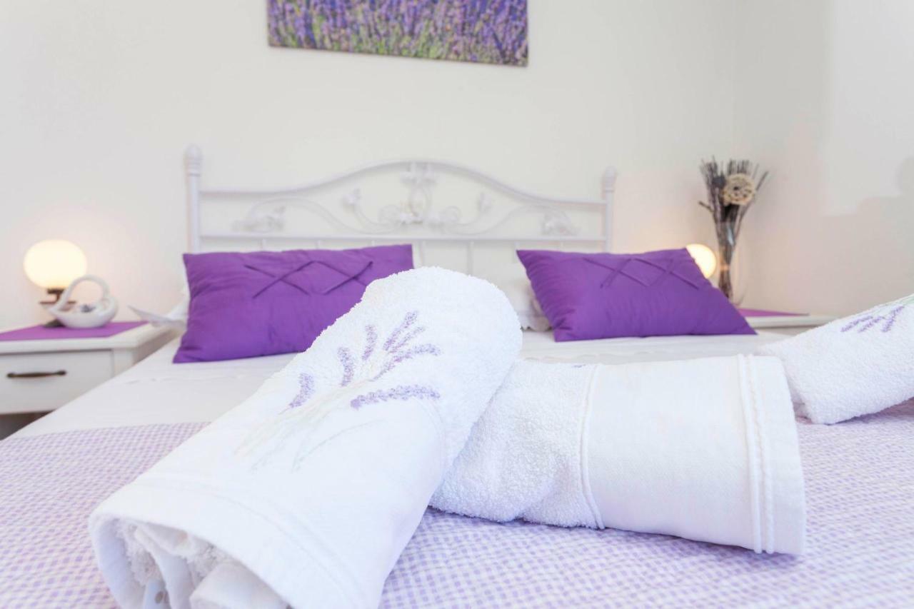 Holiday Home Lavanda Grubisic Tučepi エクステリア 写真